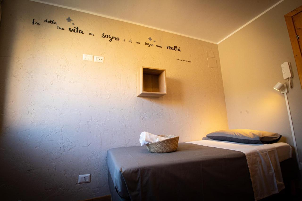 L'Angoletto Del Viaggiatore CTA Exterior foto